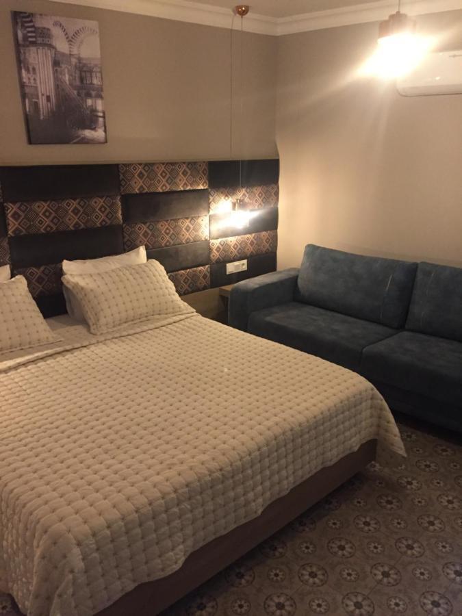 Acr Hotel 2*